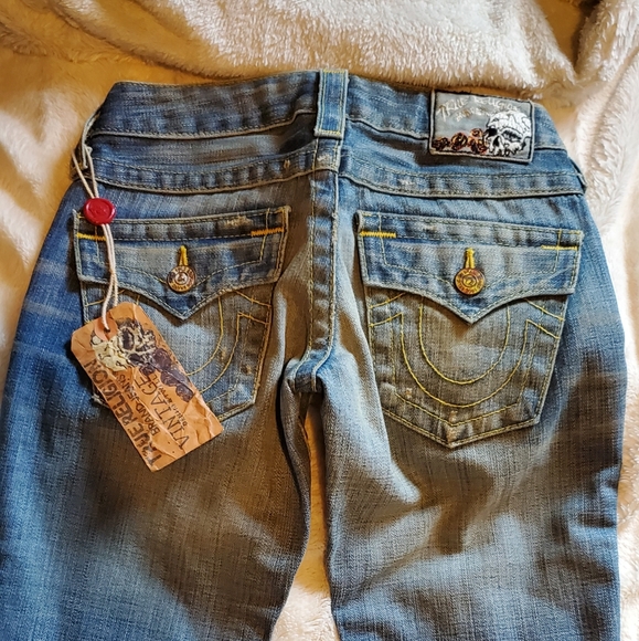 True Religion Women's Vintage Billy Gold Jeans NWT - Picture 6 of 8